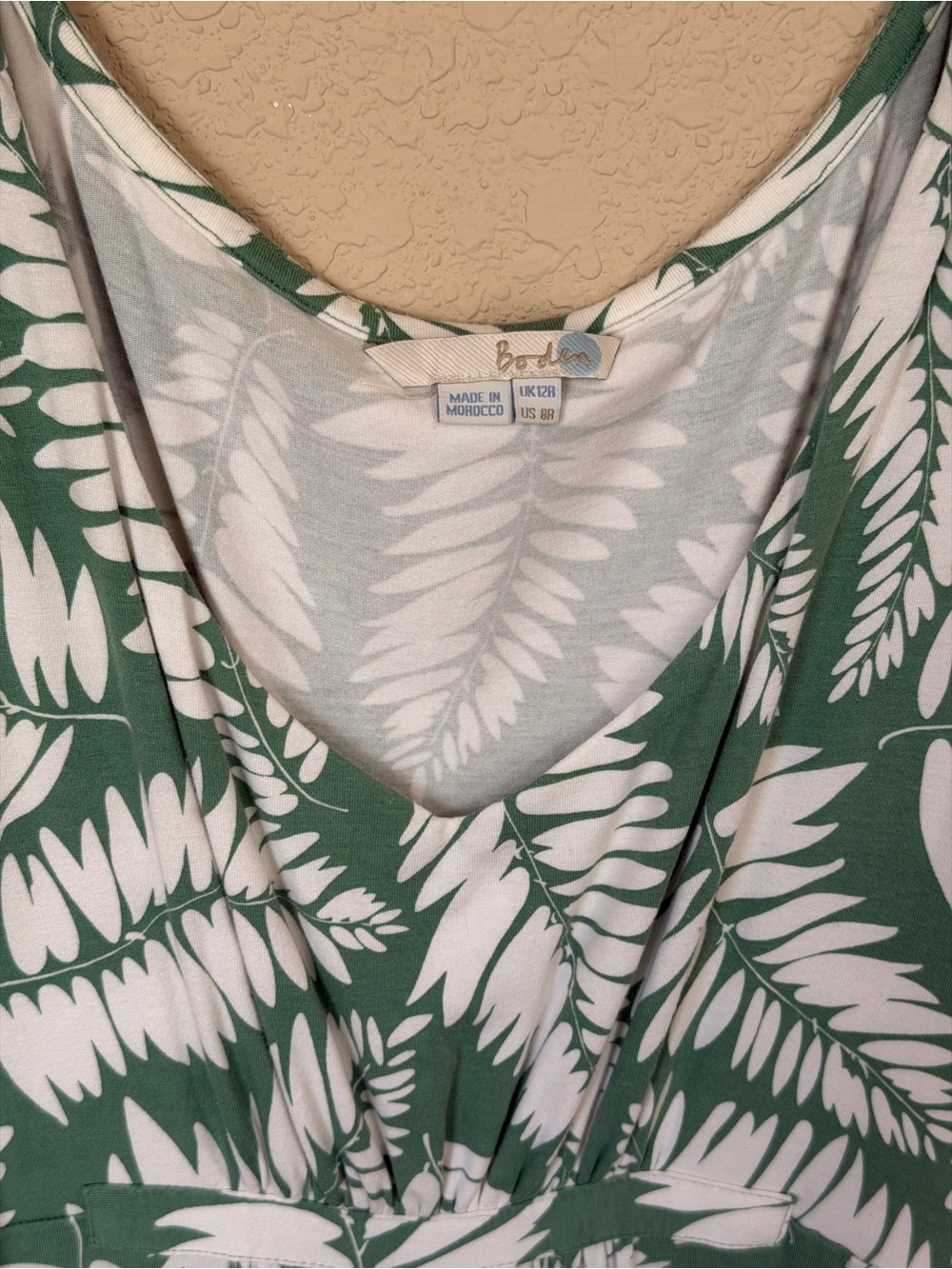 Boden Green and White Leaf-Print V-Neck Maxi Dress - Picture 3 of 7